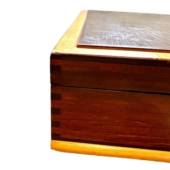 VINTAGE, KING EDWARD, EXQUISITE SILVERPLATE, ANTI-TARNISH CHEST. - Picture 5 of 15